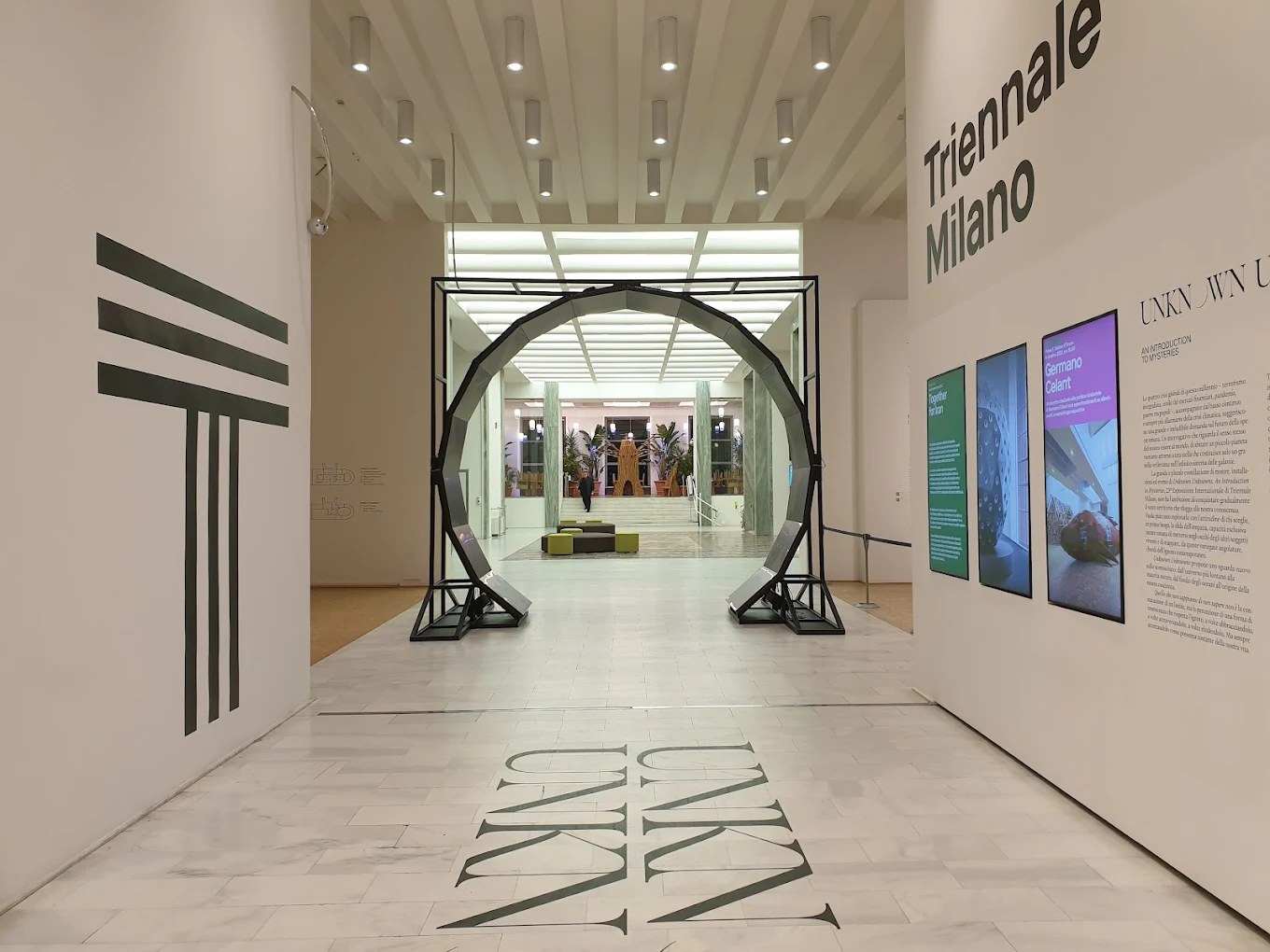 Triennale Milano — interno spazio espositivo